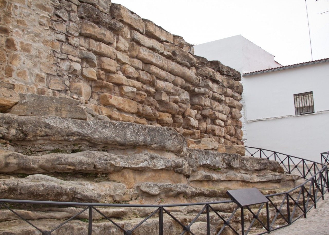 Ibros cyclopean wall