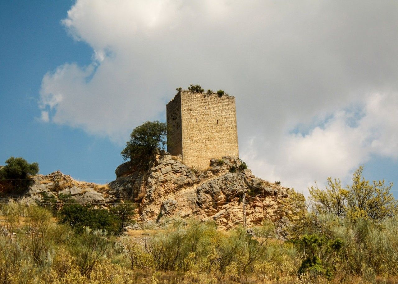 Otíñar castle. Castillos y Fortalezas Provincia de Jaén