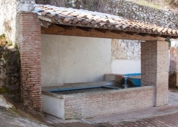 Aldea de Miller public washing area (Santiago Pontones)