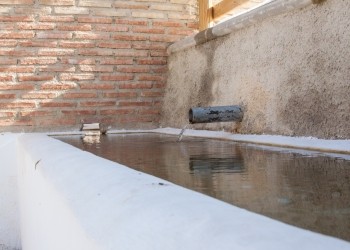 Aldea de los Cañuelos public washing area (Santiago Pontones)