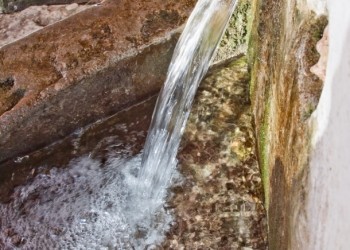 El Robledo public washing area (Segura de la Sierra)