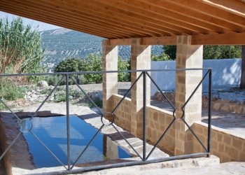 Torre de Tiédar public washing area of El Mármol (Rus)