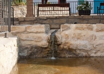 Fuente del Caño public washing area (Canena)