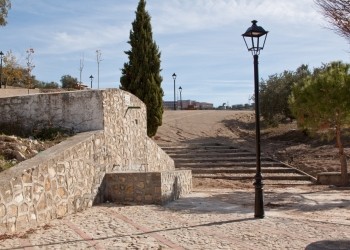 Fuente Regomello public washing area (Fuerte del Rey)