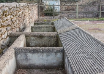 Fuente Larga public washing area (Espelúy)